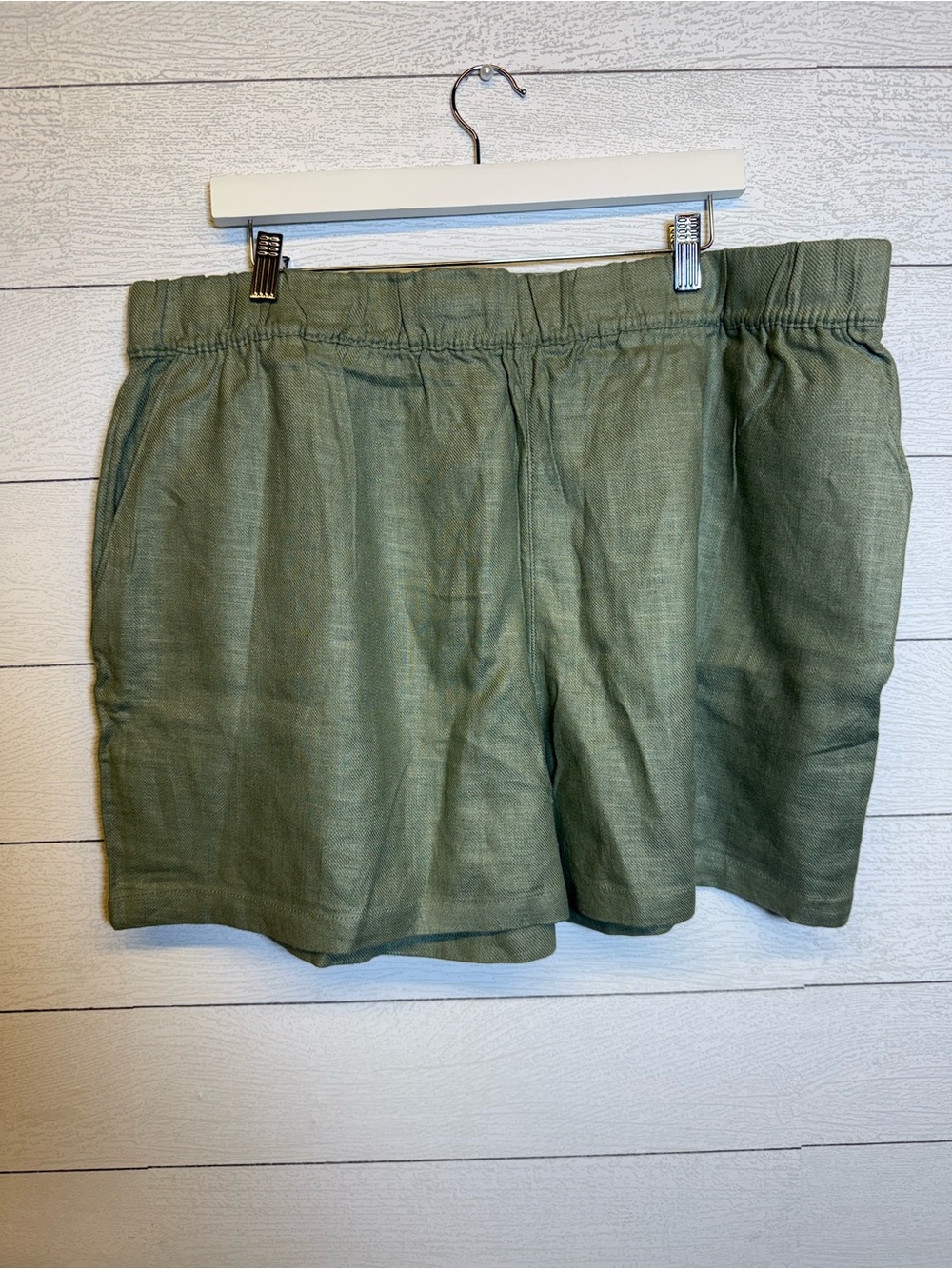 Blank NYC Green Linen-Blend Flat Front Shorts Elastic Waist Drawstring XXL NWT